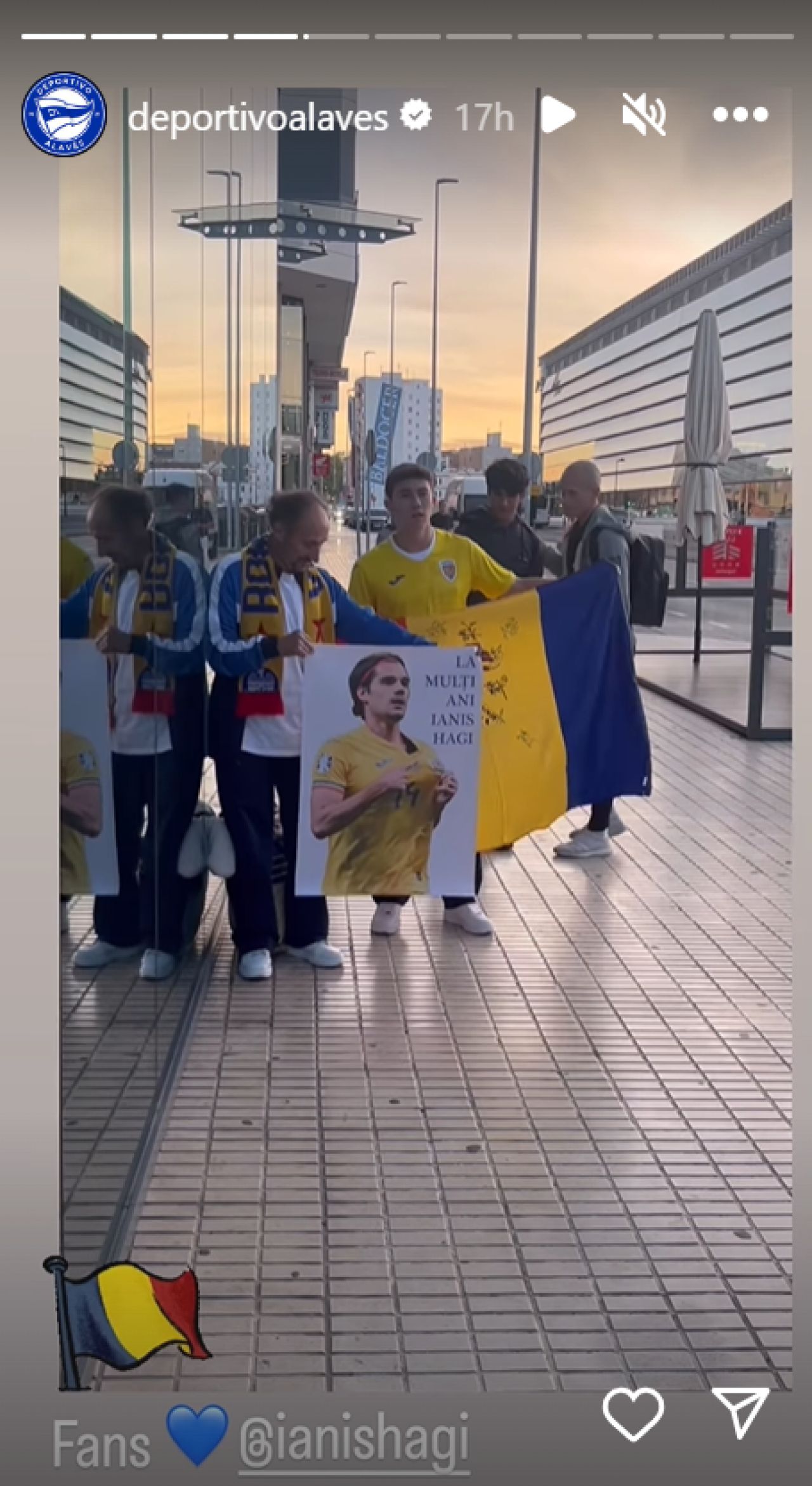 Ianis Hagi, asaltat de fani în Spania_3