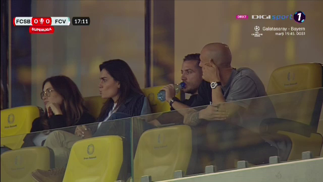 VIP-urile serii! Alex Chipciu & Vlad Chiricheș, în lojă pe Arena Națională!_16