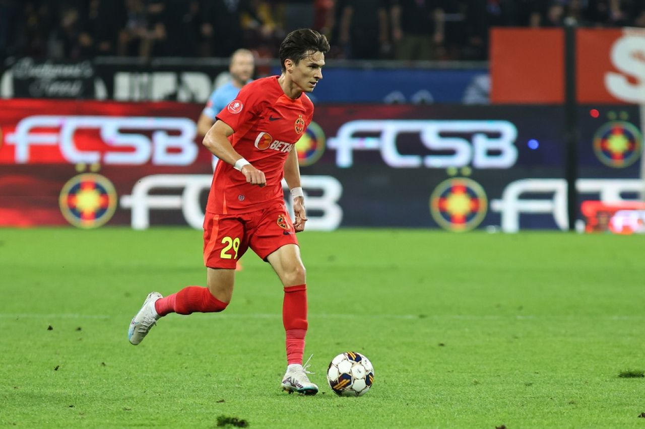 Dorin Rotariu, scos la pauză în FCSB - FC Voluntari! Cine a intrat în locul său_3