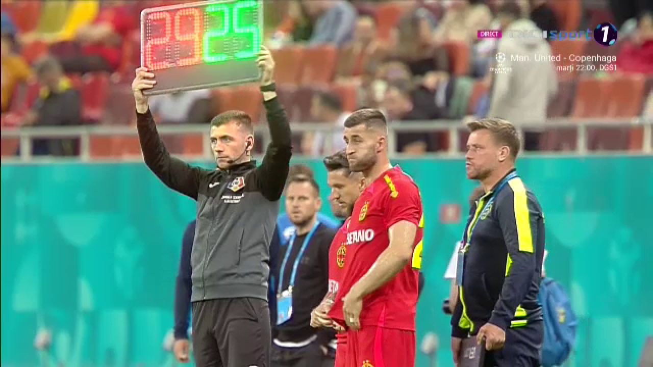 Dorin Rotariu, scos la pauză în FCSB - FC Voluntari! Cine a intrat în locul său_10