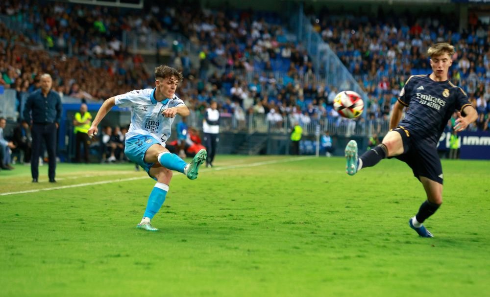 Peste 25.000 de fani în liga a treia! Ajunsă în fotbalul mic, fosta sfert-finalistă de UCL bate record după record_3