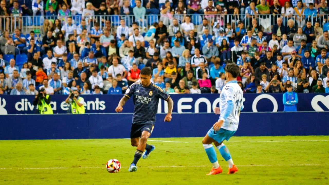 Peste 25.000 de fani în liga a treia! Ajunsă în fotbalul mic, fosta sfert-finalistă de UCL bate record după record_5