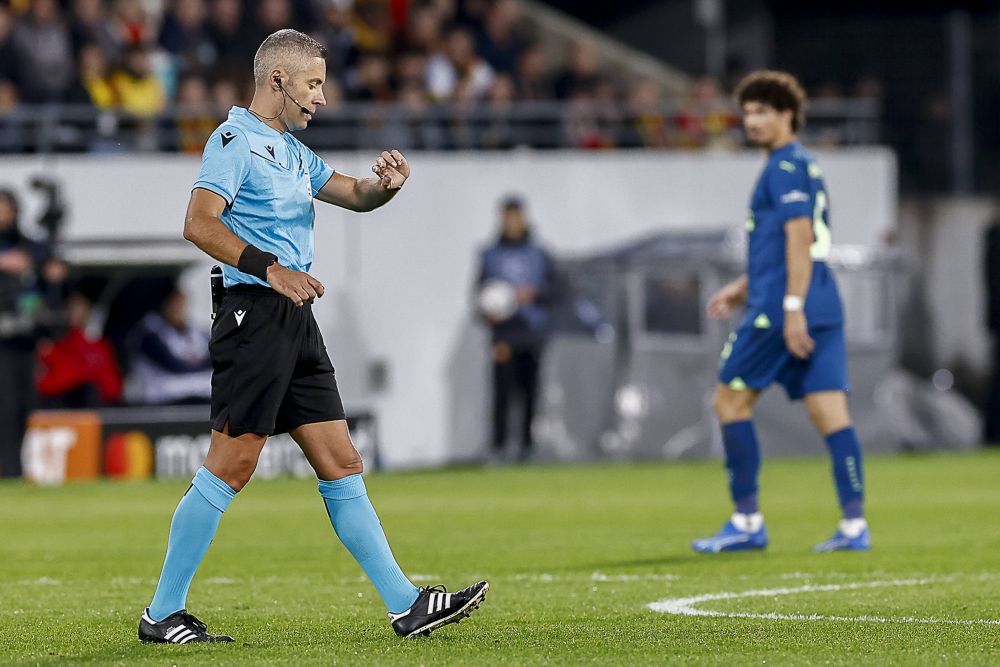 Radu Petrescu, făcut praf după ce a arbitrat în grupele Champions League! Criticile și reproșurile aduse centralului român_3