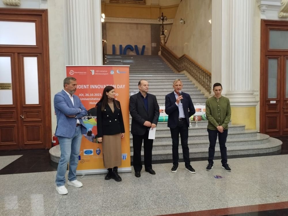 Student Innovation Day! Universitatea din Craiova a organizat un eveniment și l-a invitat pe Emil Săndoi. 