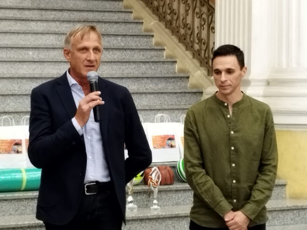 Student Innovation Day! Universitatea din Craiova a organizat un eveniment și l-a invitat pe Emil Săndoi.