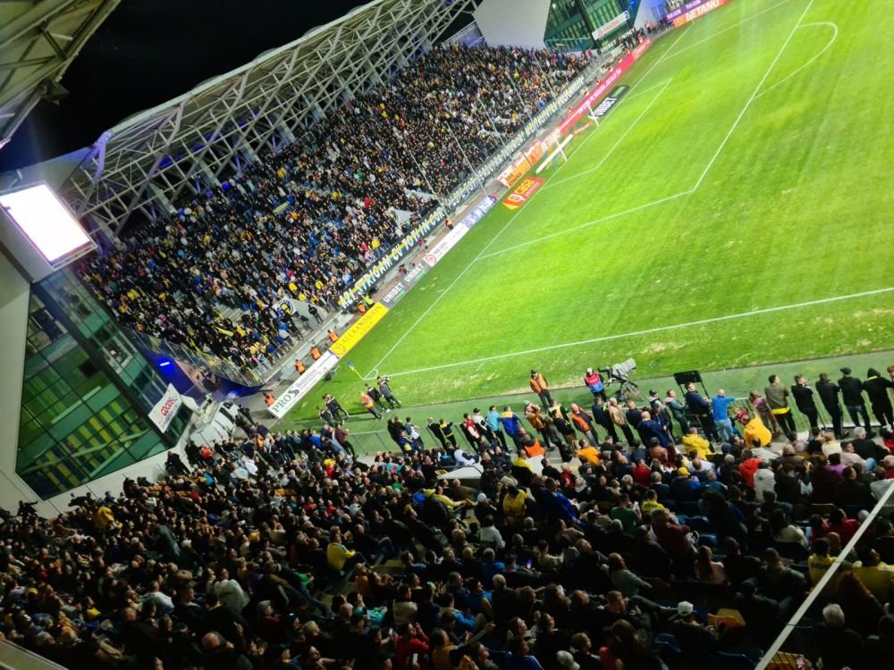 Poveste cu final așteptat la FCSB: iar se rup din interior, iar pierd titlul. Caramavrov scrie despre filmul pe care l-am mai văzut, cu Becali în rol principal_3
