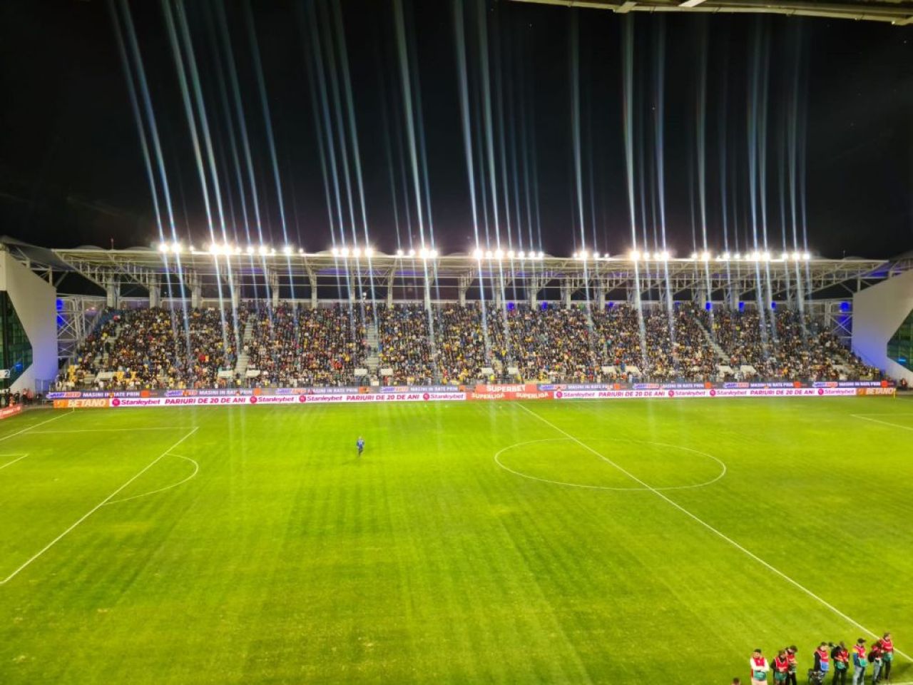 Poveste cu final așteptat la FCSB: iar se rup din interior, iar pierd titlul. Caramavrov scrie despre filmul pe care l-am mai văzut, cu Becali în rol principal_5
