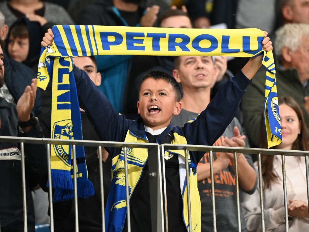 Poveste cu final așteptat la FCSB: iar se rup din interior, iar pierd titlul. Caramavrov scrie despre filmul pe care l-am mai văzut, cu Becali în rol principal_9