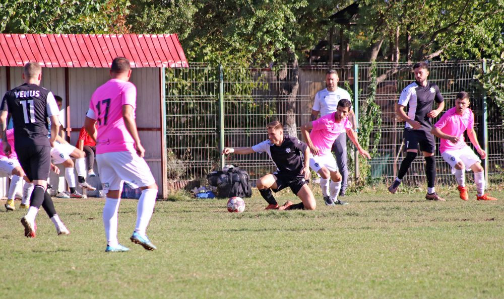 Mai avem un singur club de fotbal care joacă în competițiile europene. 