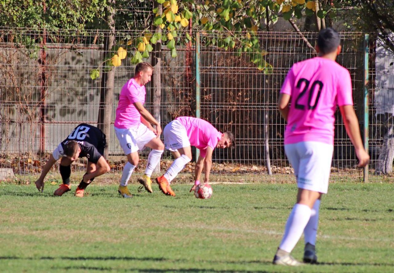 Mai avem un singur club de fotbal care joacă în competițiile europene.