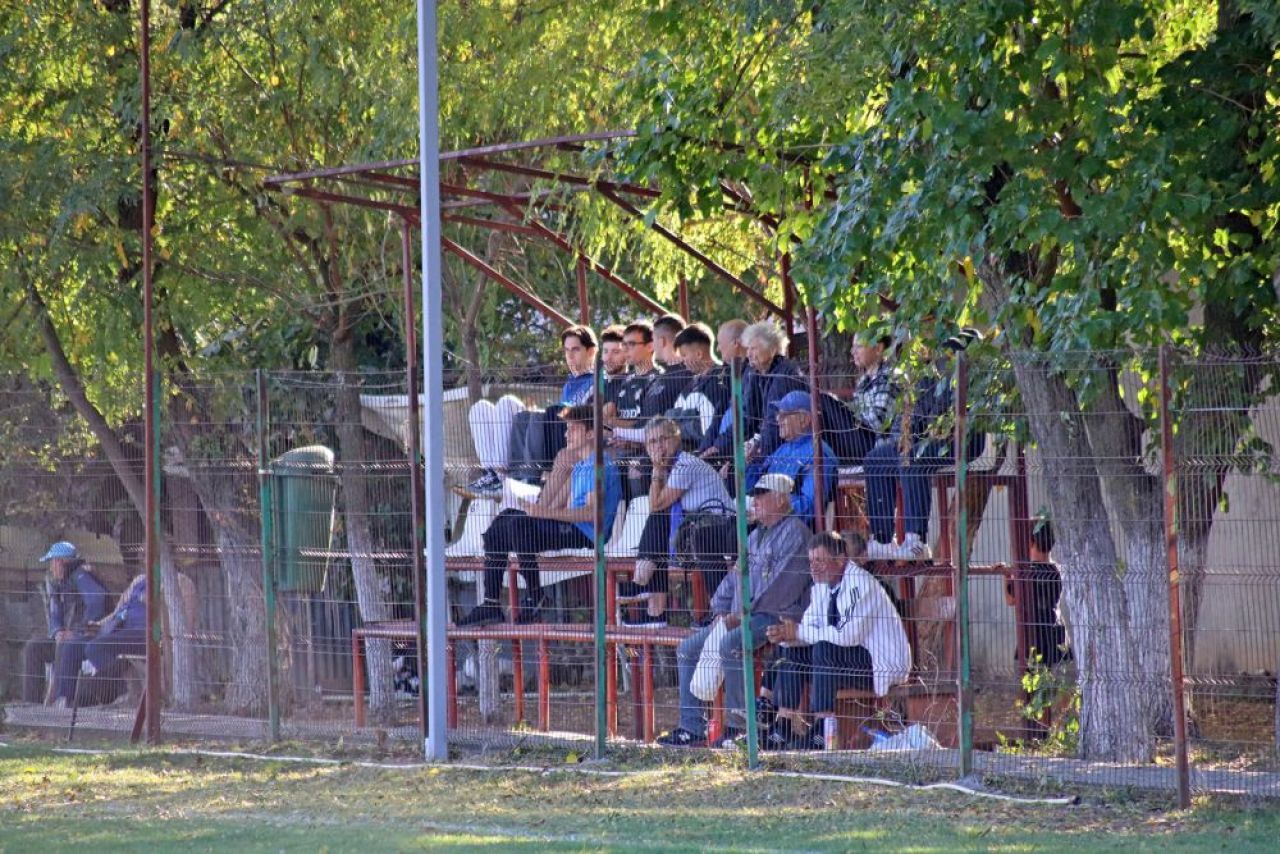 Mai avem un singur club de fotbal care joacă în competițiile europene.