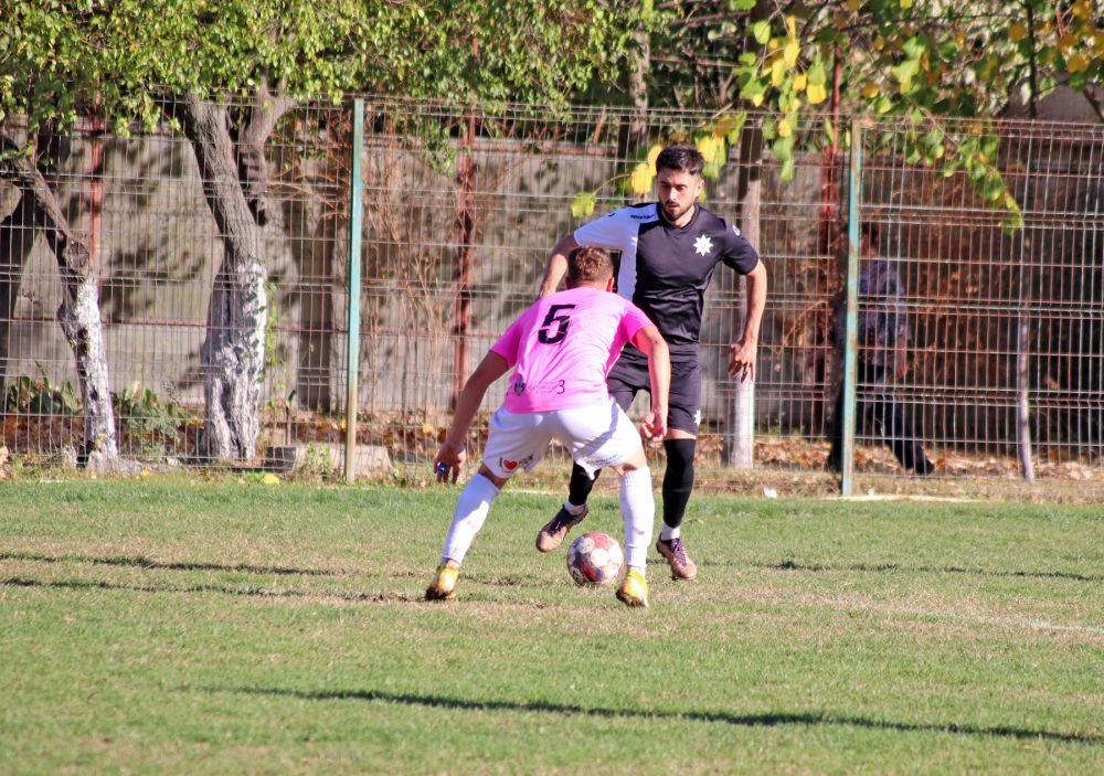 Mai avem un singur club de fotbal care joacă în competițiile europene. 