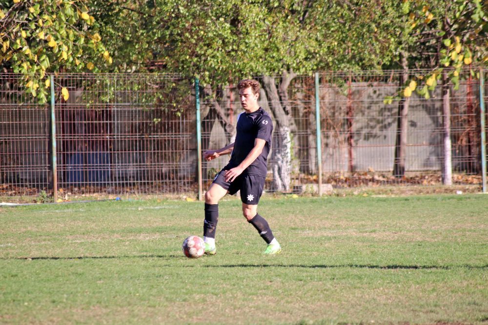 Mai avem un singur club de fotbal care joacă în competițiile europene.
