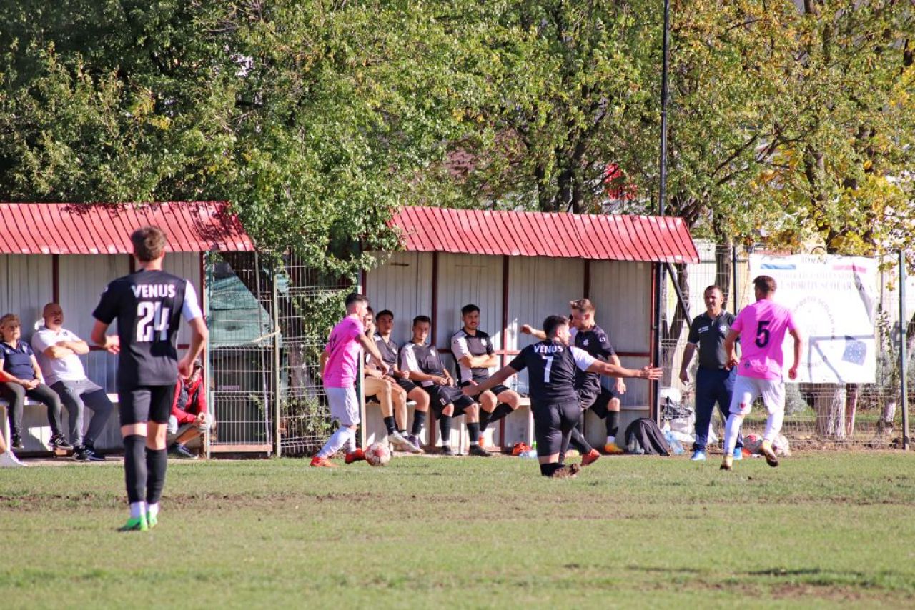 Mai avem un singur club de fotbal care joacă în competițiile europene.