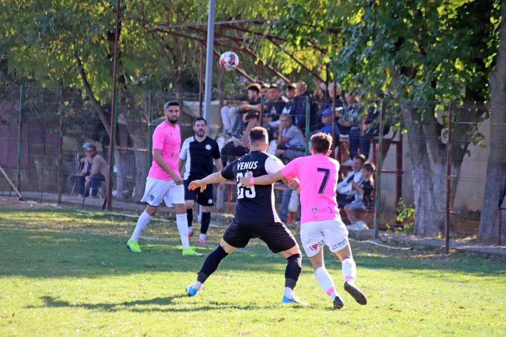 Mai avem un singur club de fotbal care joacă în competițiile europene. 