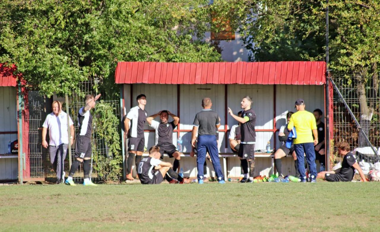 Mai avem un singur club de fotbal care joacă în competițiile europene.