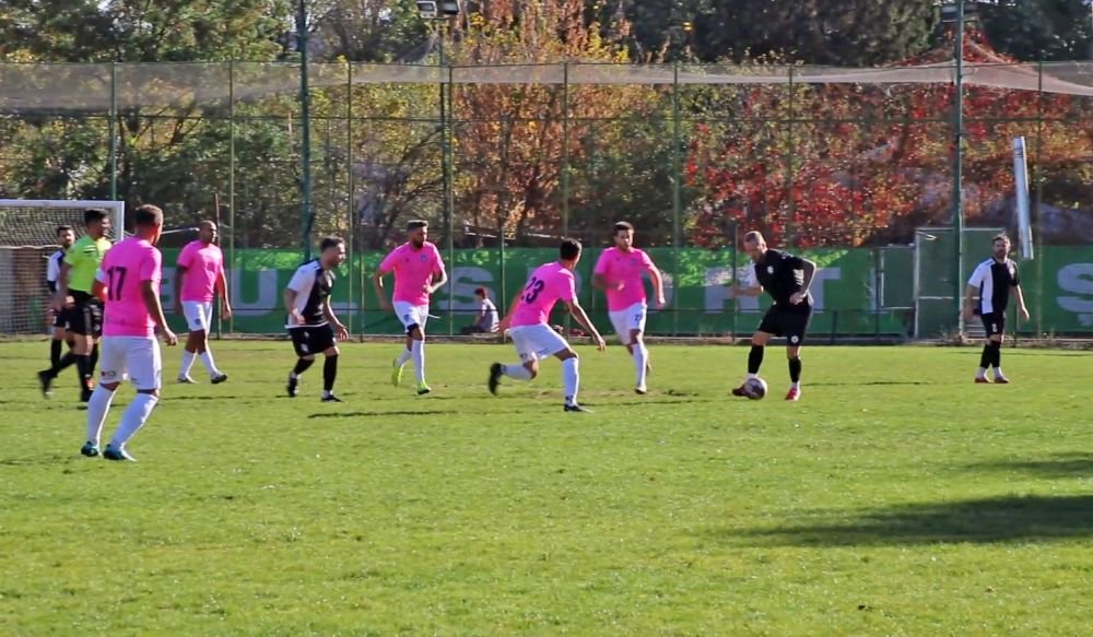 Mai avem un singur club de fotbal care joacă în competițiile europene. 