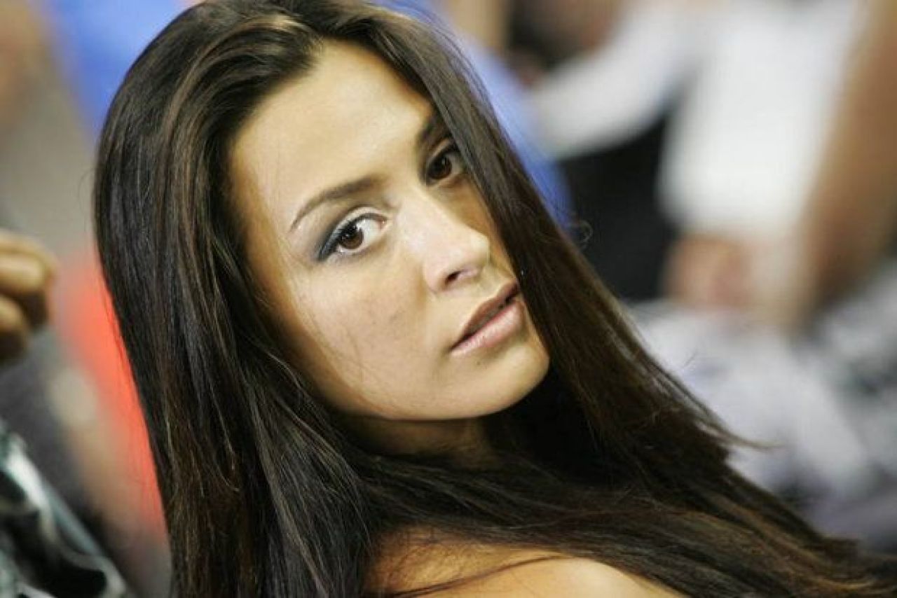 Cătălina Ponor reacționează după momentul delicat petrecut în Belgia_38