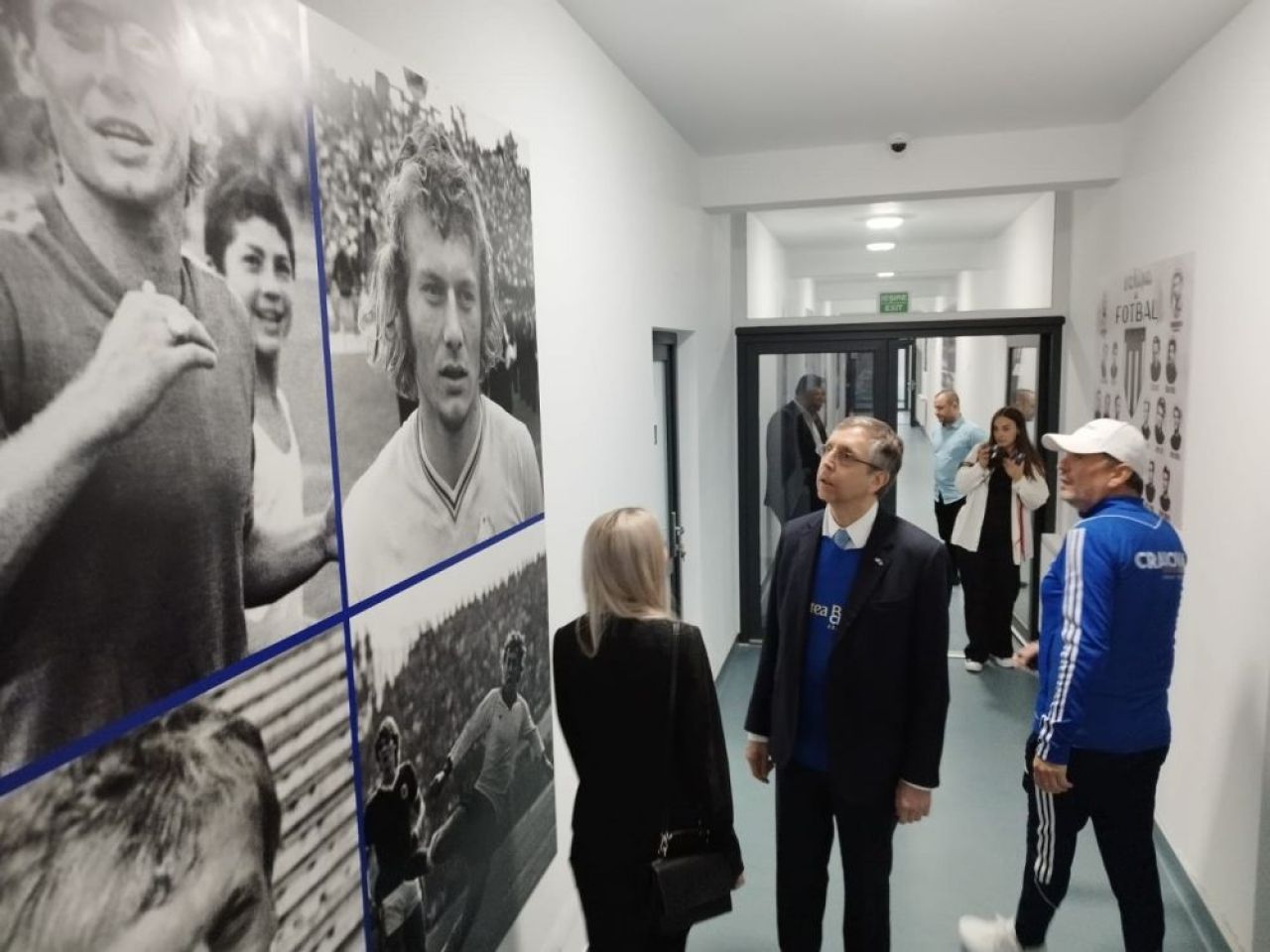 Ambasadorul Argentinei și-a făcut apariția în cantonamentul lui FCU Craiova! Și-a dat jos sacoul și a îmbrăcat tricoul oltenilor_9