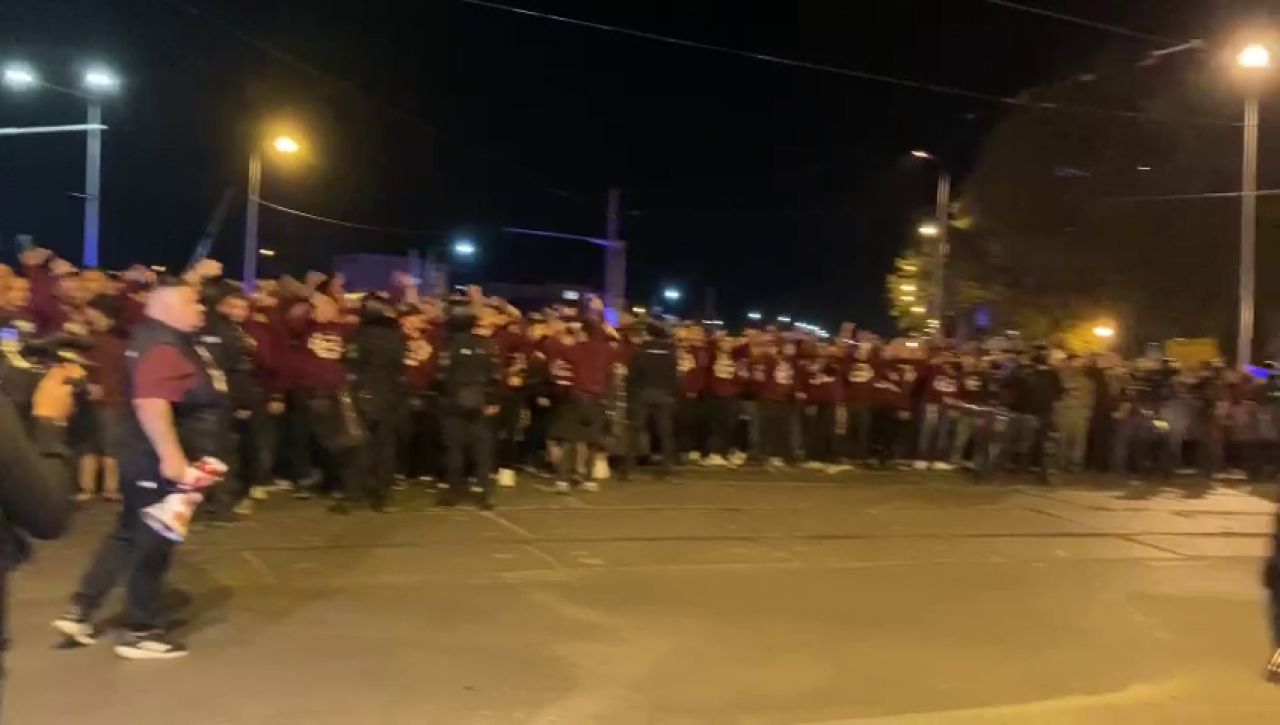Suporterii Rapidului s-au strâns în Ghencea! Atmosferă nebună înainte de meciul cu CSA Steaua_4