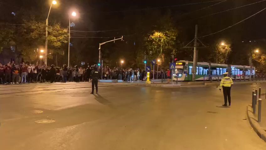 Suporterii Rapidului s-au strâns în Ghencea! Atmosferă nebună înainte de meciul cu CSA Steaua_7