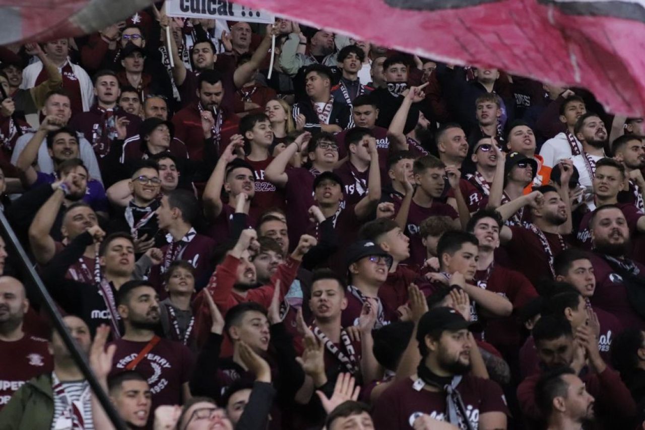 Show în tribune la CSA Steaua - Rapid București! _8