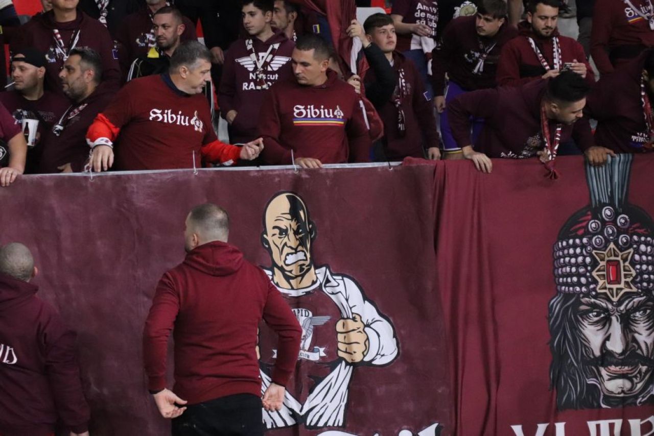 Show în tribune la CSA Steaua - Rapid București! _11