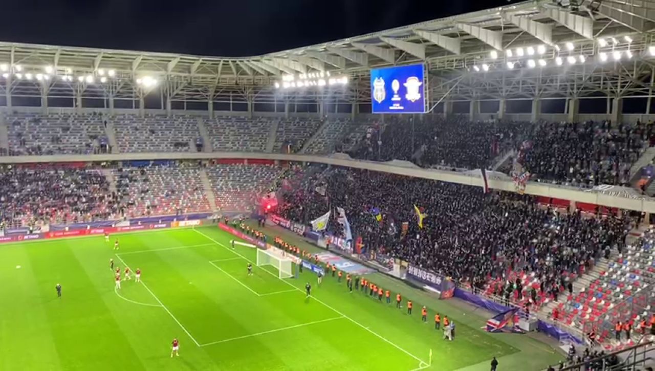 Show în tribune la CSA Steaua - Rapid București! _12
