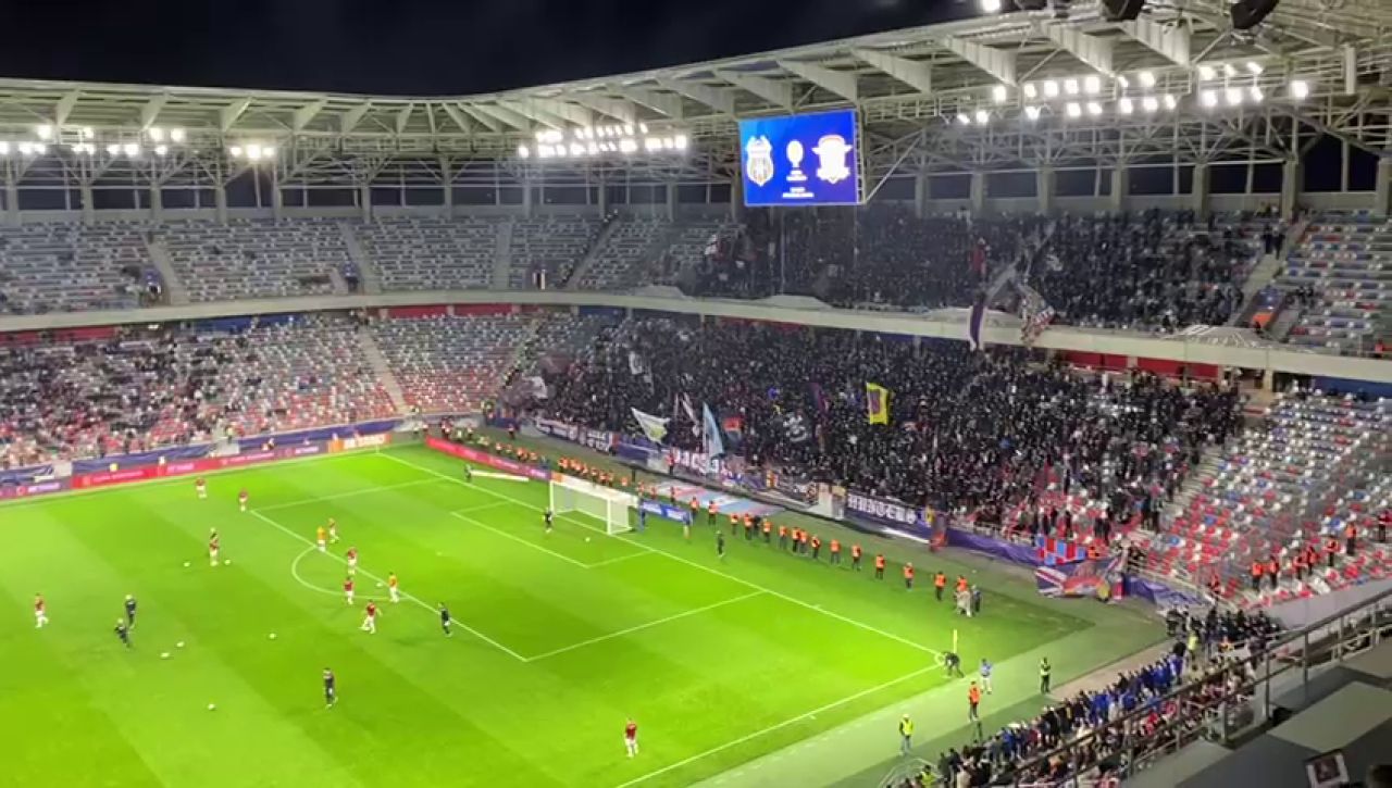 Show în tribune la CSA Steaua - Rapid București! _51