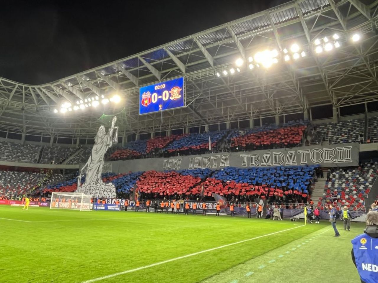 Scenografie inedită pregătită de galeria CSA Steaua la meciul cu Rapid_1