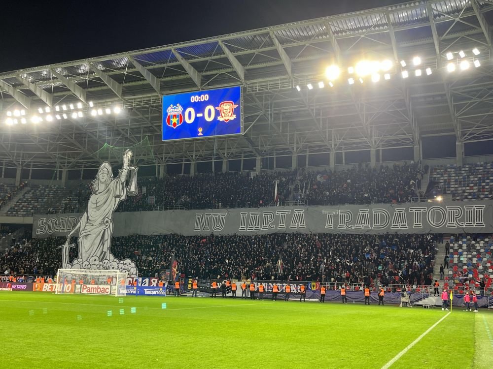 Scenografie inedită pregătită de galeria CSA Steaua la meciul cu Rapid_5