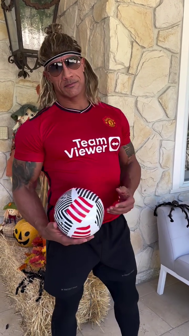 The Rock, apariție fabuloasă de Halloween! Fotbalistul în care s-a deghizat unul dintre cei mai bine plătiți actori ai lumii _19