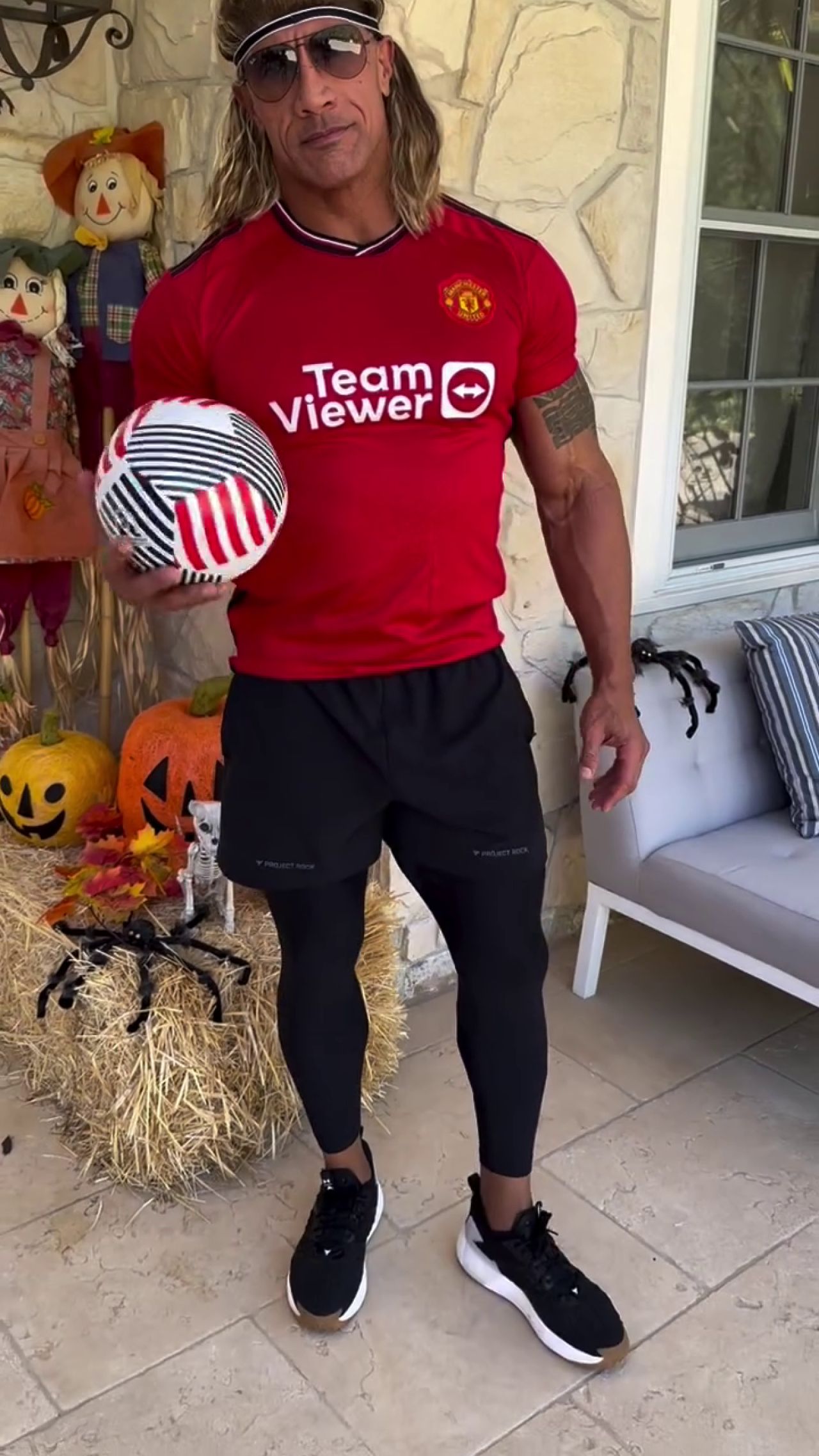 The Rock, apariție fabuloasă de Halloween! Fotbalistul în care s-a deghizat unul dintre cei mai bine plătiți actori ai lumii _22