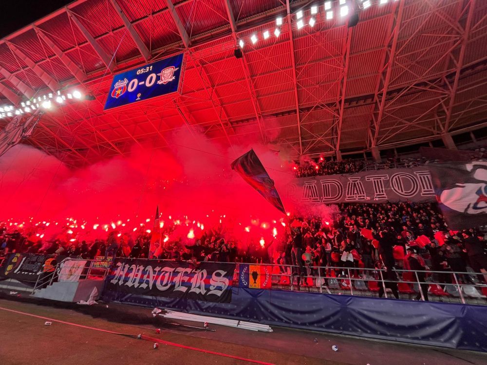 Atmosferă incendiară în Ghencea! Fanii Stelei au pregătit un show pirotehnic pentru derby-ul cu Rapid_2