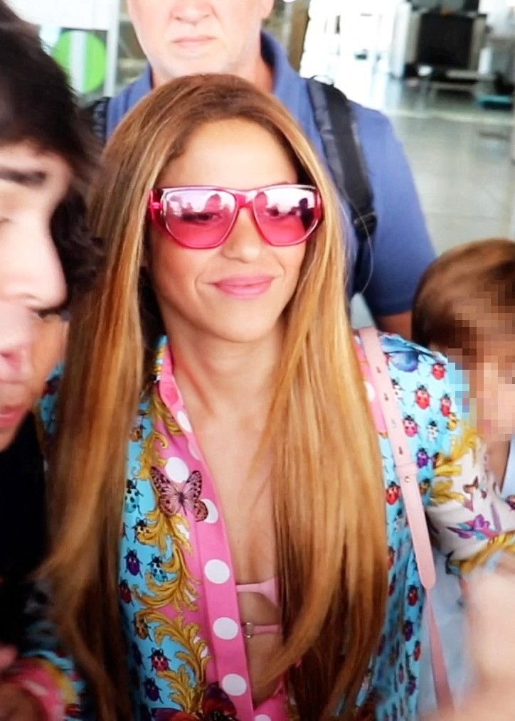 Shakira l-a 'șters' pe Gerard Pique din piesa în care îi cânta numele! Cum a apărut pe scenă _8