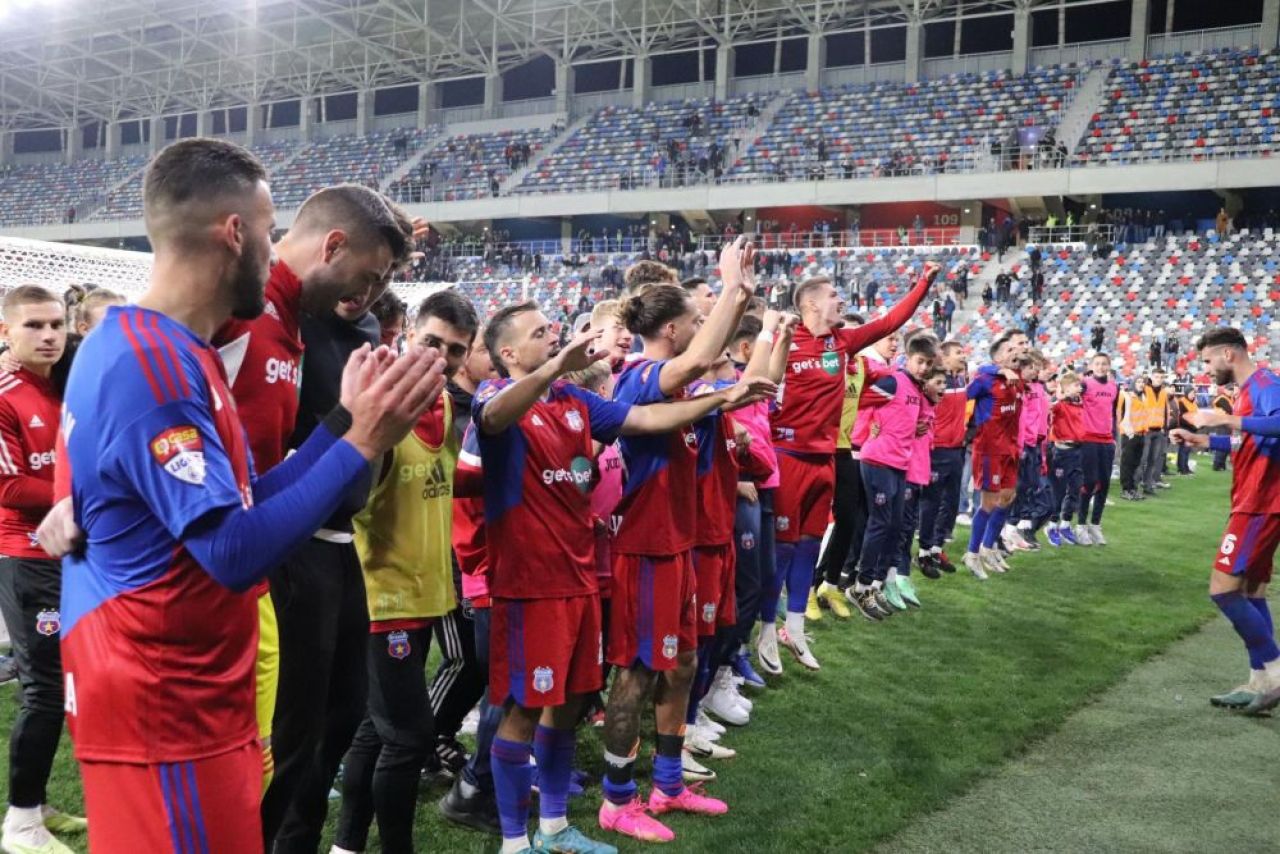 Ca după o victorie! Cum au sărbătorit jucătorii Stelei după egalul cu Rapid_14