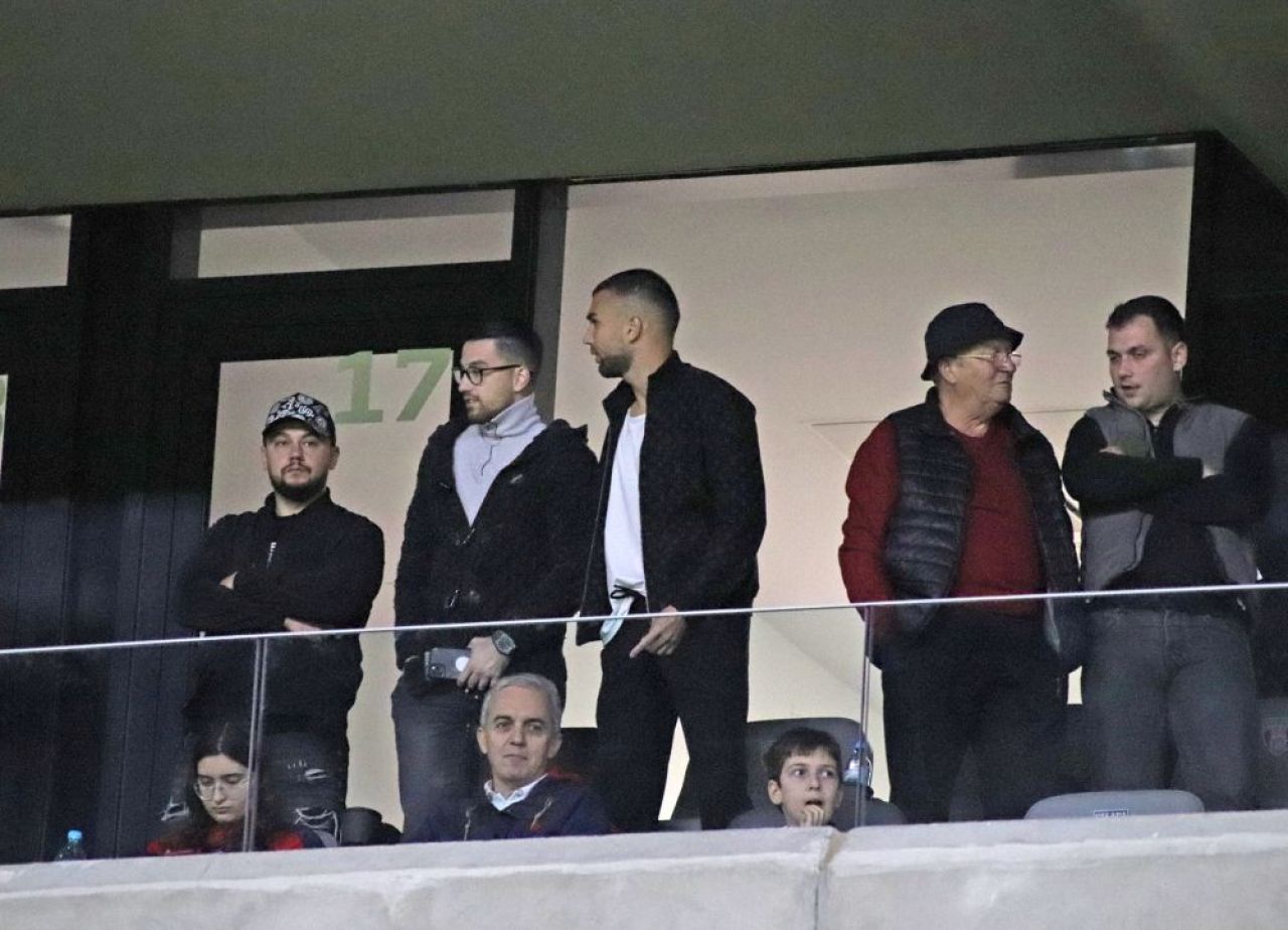 E căpitanul la Dinamo, dar a fost suporter de lux la Steaua - Rapid!_7