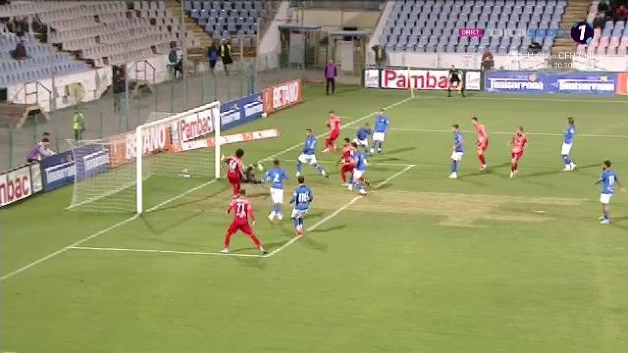 Ratarea anului în meciul Gloria Buzău - Farul! Peste poartă din doi metri_2