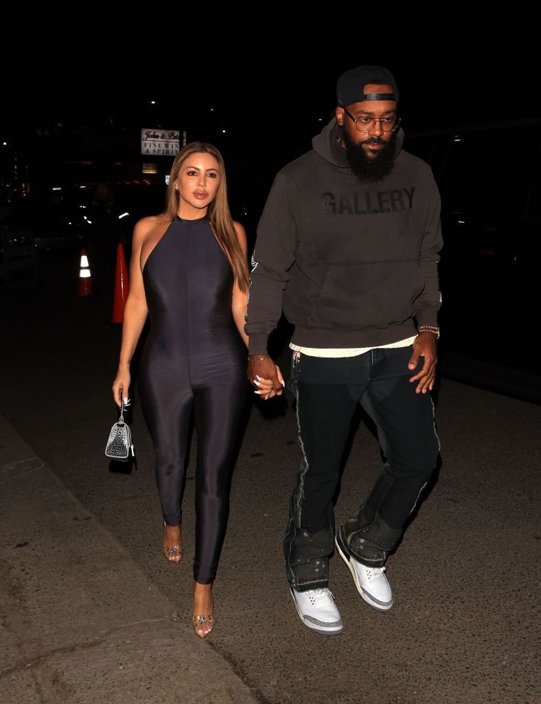 Reacția lui Michael Jordan la anunțul că fiul său vrea să se însoare cu fosta soție a lui Scottie Pippen, care e cu 17 ani mai mare decât el  _6