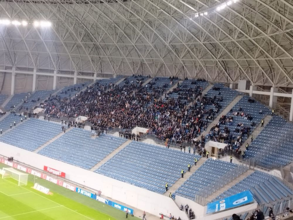 Câți fani au mers pe „Ion Oblemenco” la duelul dintre Universitatea Craiova și FC U Craiova _6