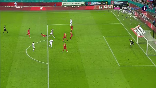 Jayson Papeau a zguduit defensiva FCSB-ului și a redus Arena Națională la tăcere cu un gol splendid_3