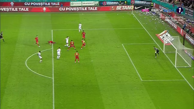 Jayson Papeau a zguduit defensiva FCSB-ului și a redus Arena Națională la tăcere cu un gol splendid_4