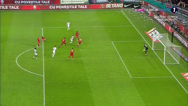 Jayson Papeau a zguduit defensiva FCSB-ului și a redus Arena Națională la tăcere cu un gol splendid_5
