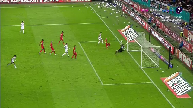 Jayson Papeau a zguduit defensiva FCSB-ului și a redus Arena Națională la tăcere cu un gol splendid_11