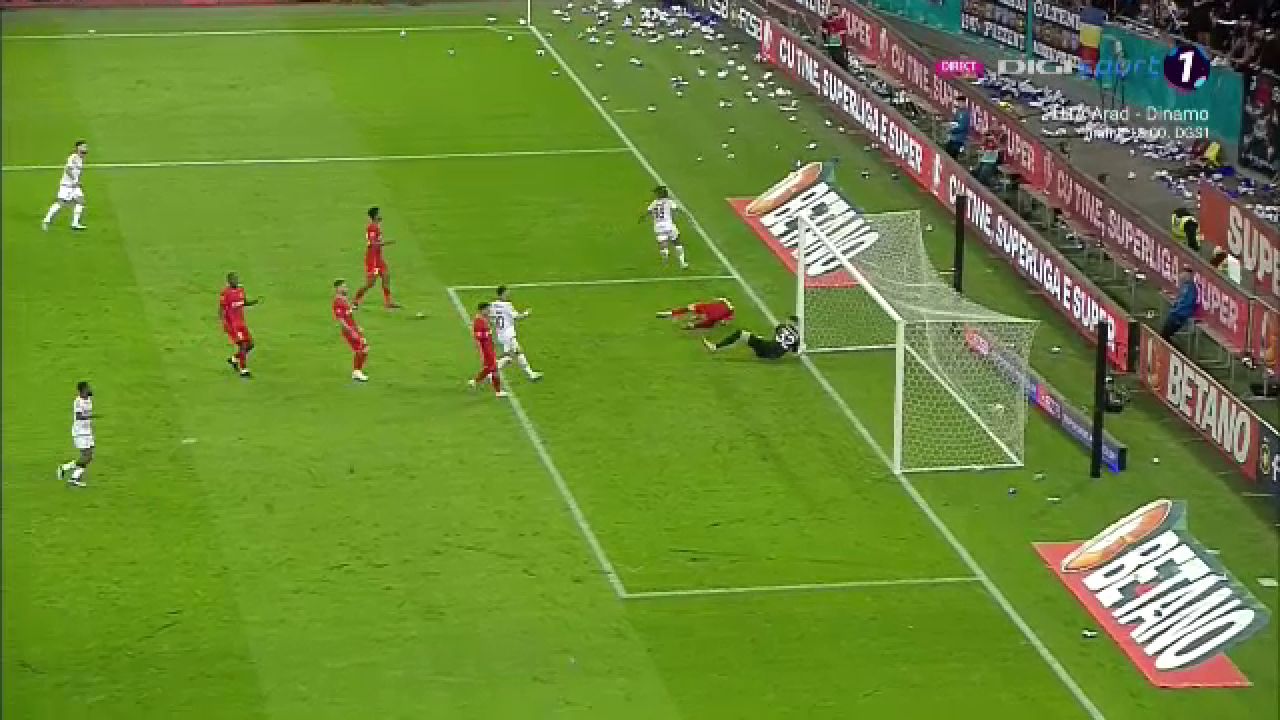 Jayson Papeau a zguduit defensiva FCSB-ului și a redus Arena Națională la tăcere cu un gol splendid_14