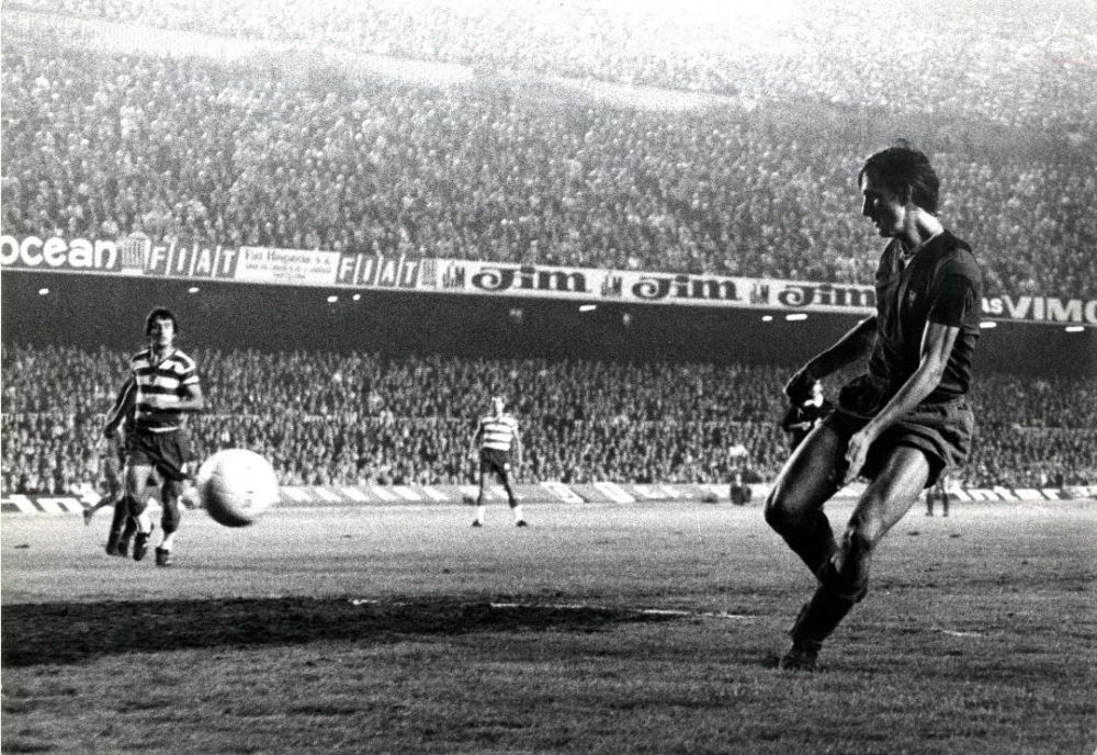 Cătălin Oprișan scrie despre 50 de ani trecuți de la debutul lui Cruyff la FC Barcelona, când nimeni nu se aștepta. ”Dați foaia, joc! N-o dați, nu joc! E clar?”_2