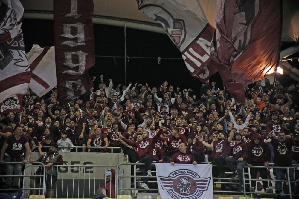 Un strigăt din vechea Troie, pe Arena Națională. Rapidiștii au sărbătorit cu fanii, după victoria cu FCSB_4