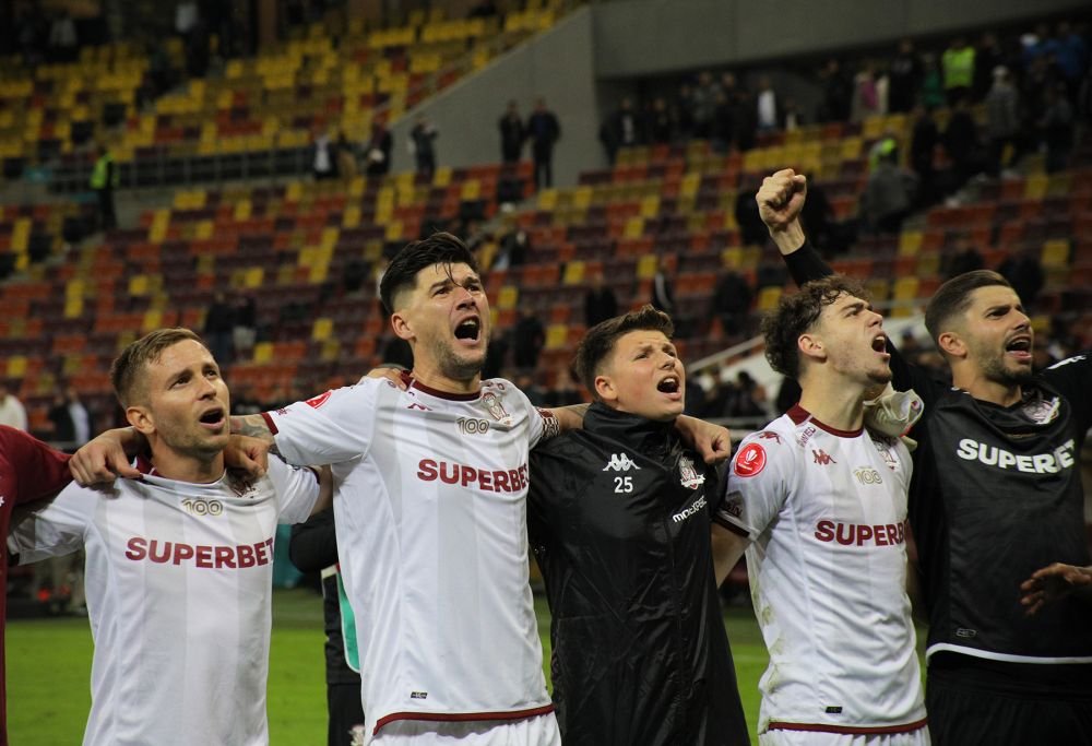 Un strigăt din vechea Troie, pe Arena Națională. Rapidiștii au sărbătorit cu fanii, după victoria cu FCSB_58