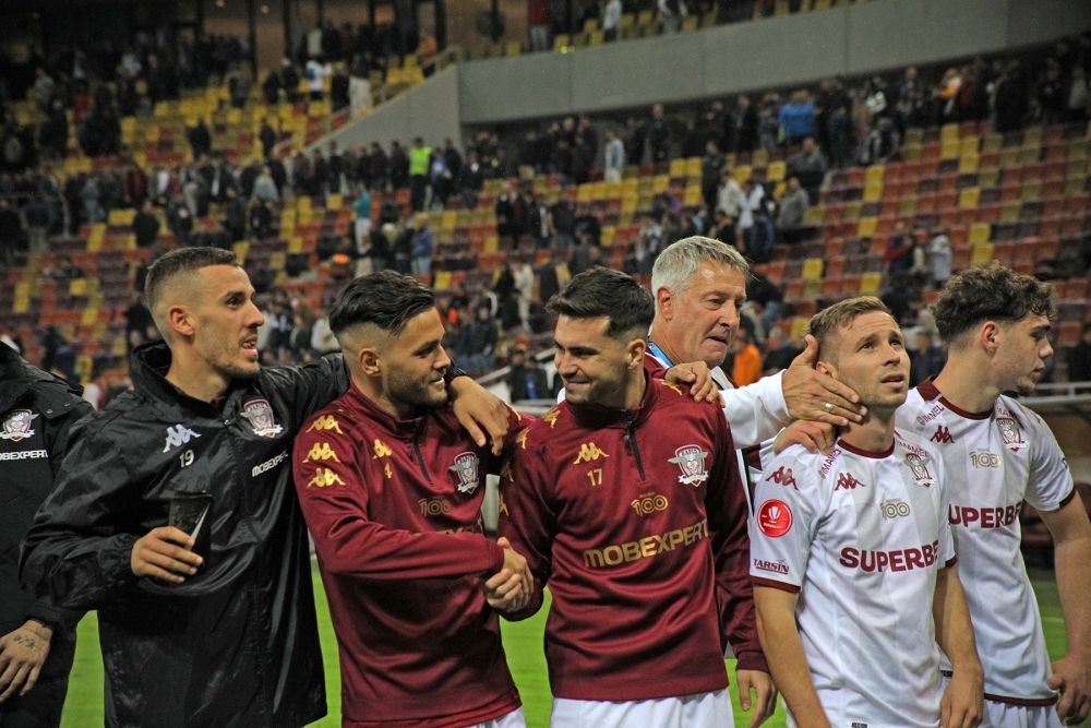 Talismanul lui Bergodi, prezent la meciul cu FCSB!_3