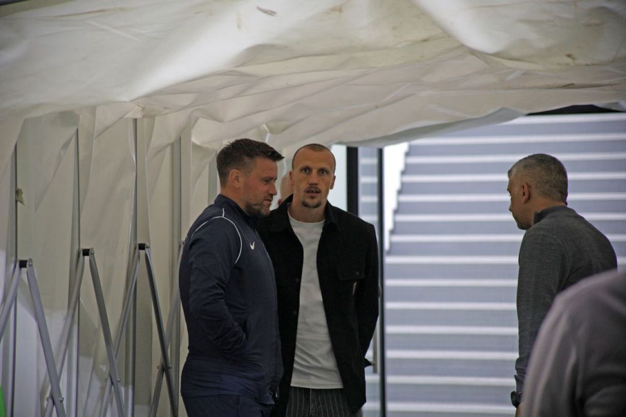 Vlad Chiricheș, luminița de la capătul tunelului. Cum a fost surprins fotbalistul înaintea meciului cu Rapid_10